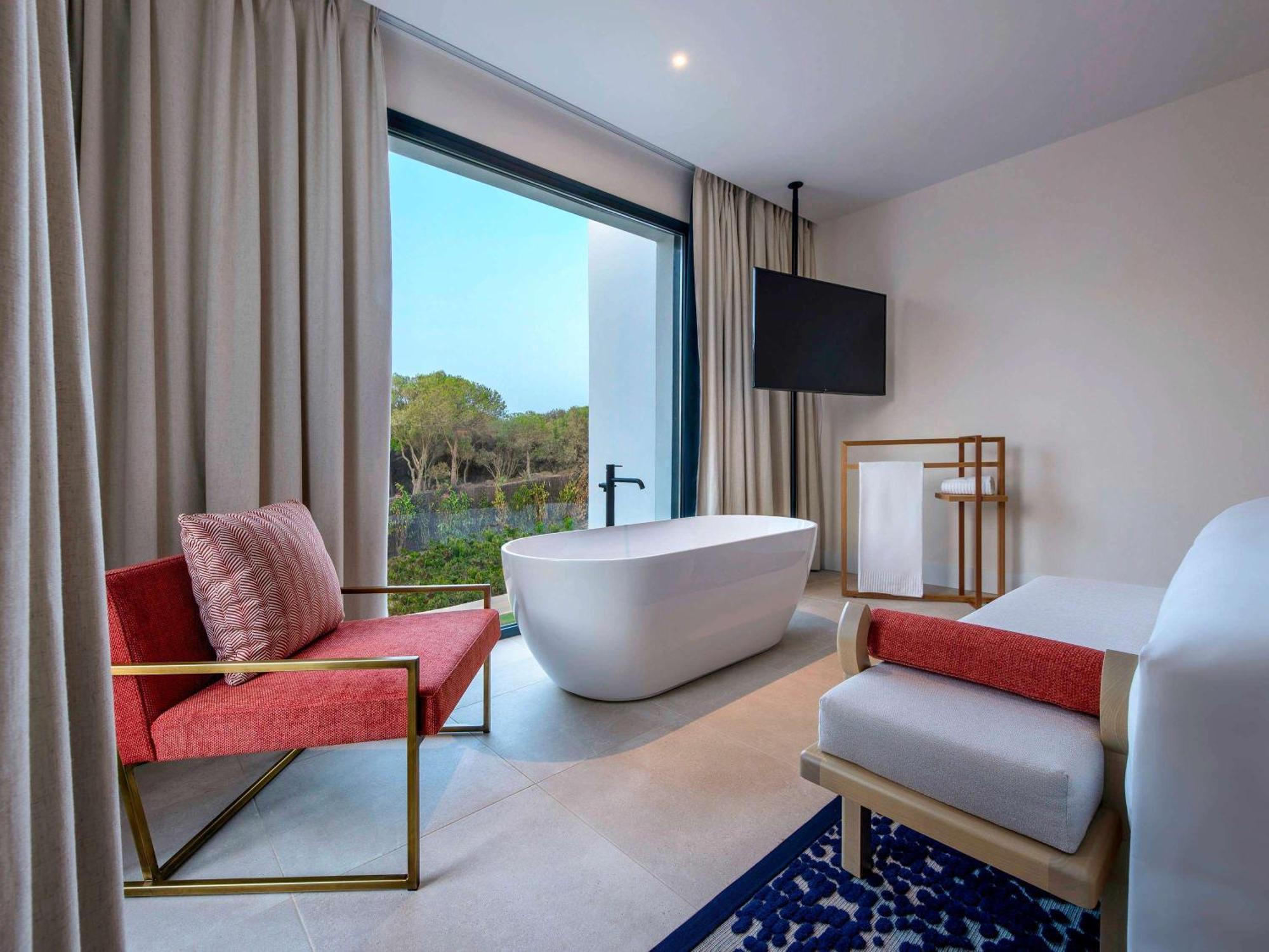 So/ & Golf Hotel 5*