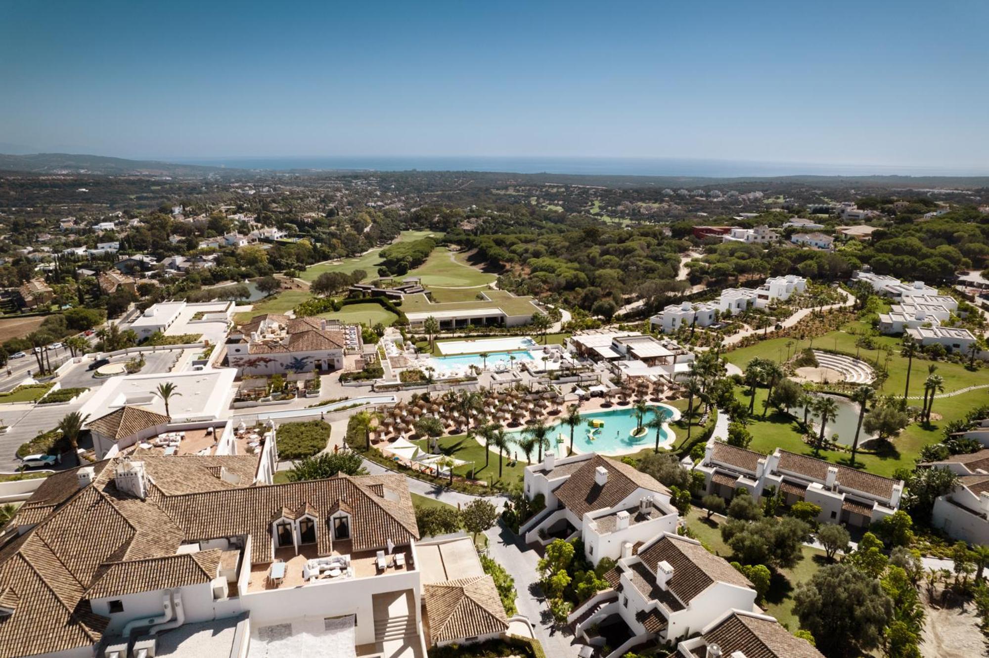 Hotel So/ & Golf 5*