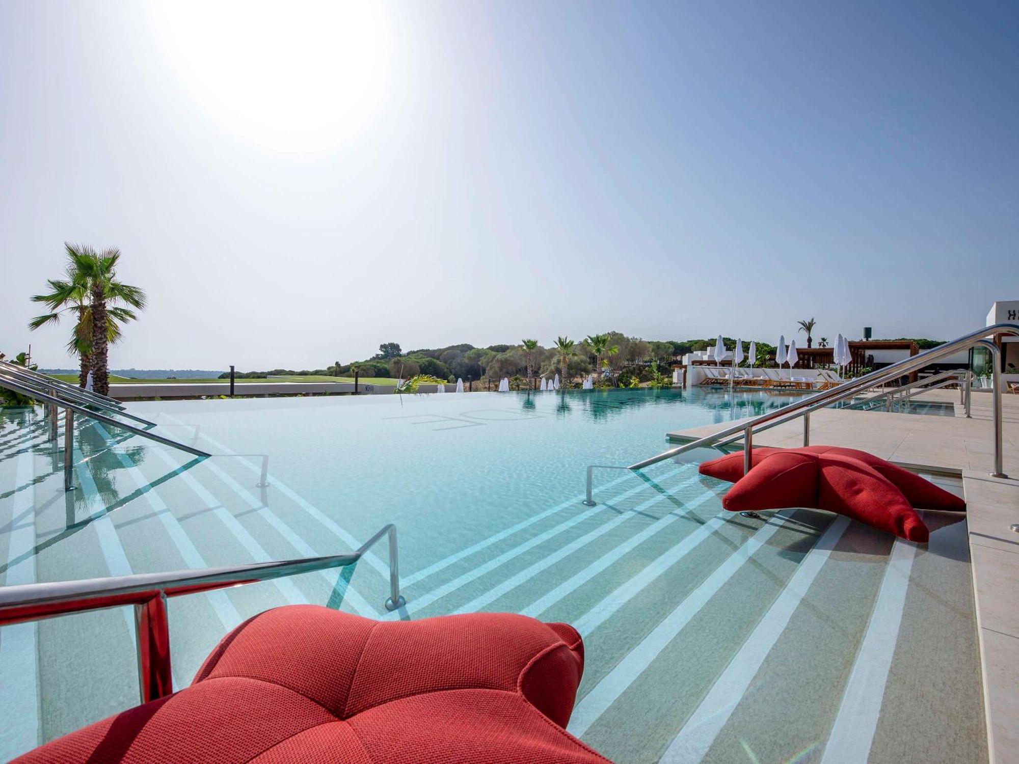 So/ Spa & Golf Hotel