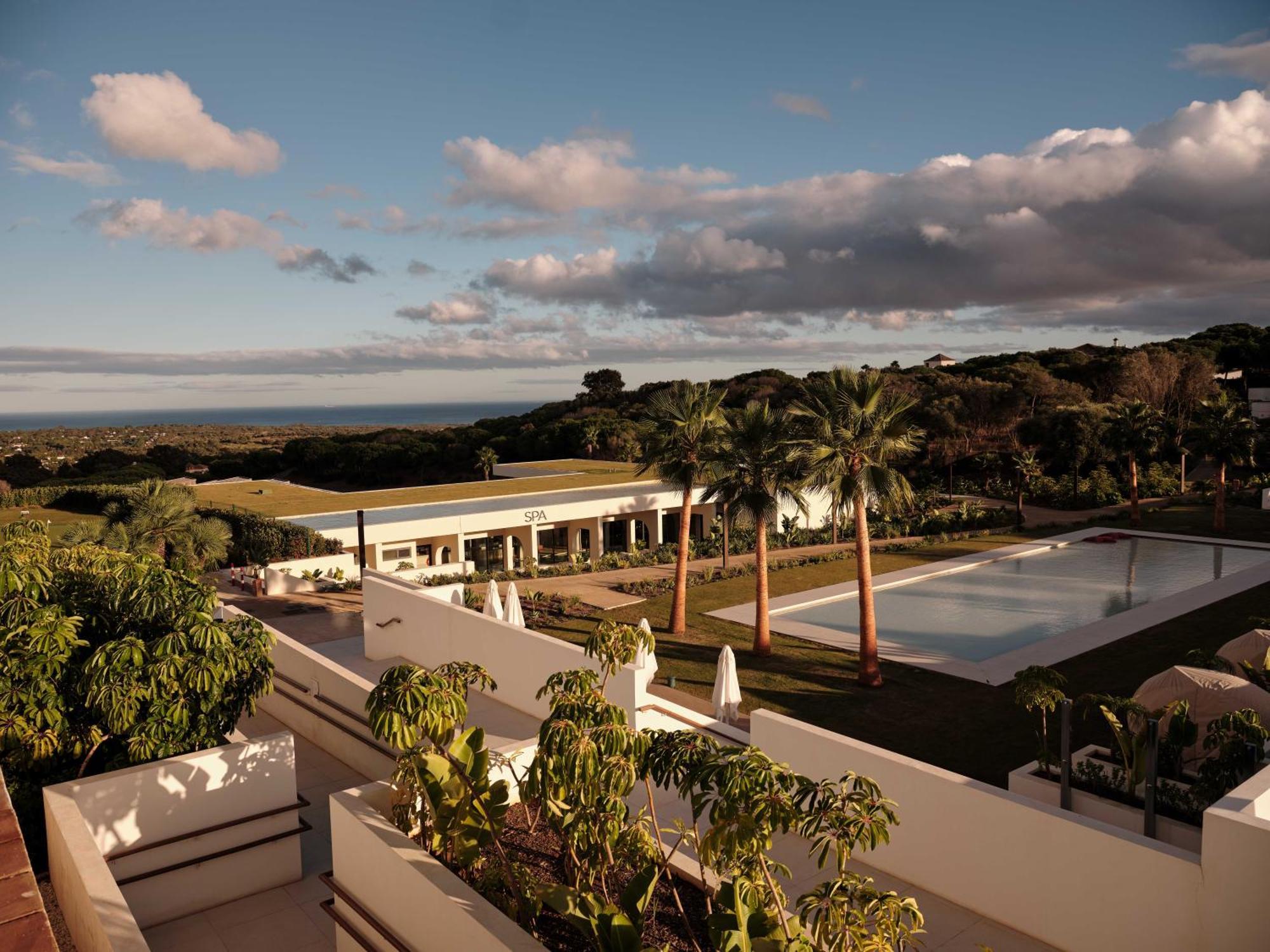 Hotel So/ & Golf 5*